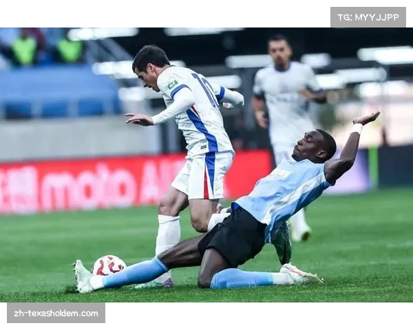 申花后防线轮换阵容不稳定 连续变动影响默契度建立